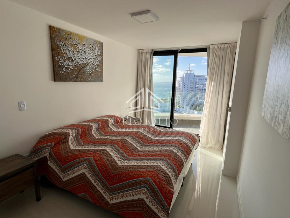 Apartamento ID.28506 - Artower de 2 dormitorios en piso alto en venta! 