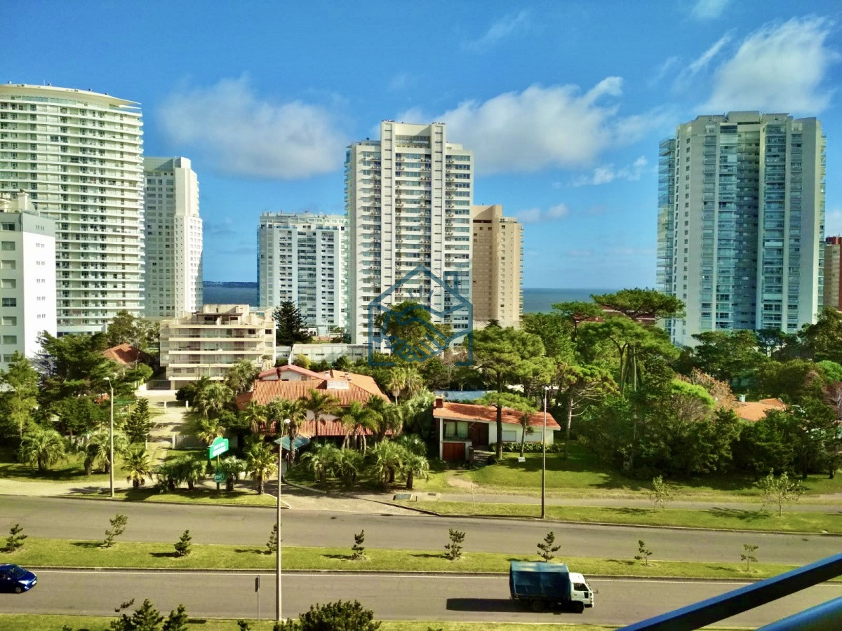 Apartamento ID.879/Venta-Mansa- - Venta Mansa 