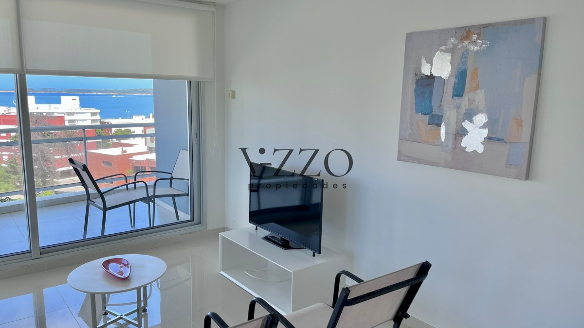 Apartamento ID.632/Apartamento-de-3-dormitorios-en-venta-en-primeras-paradas-de-playa-mansa - Apartamento de 3 dormitorios en venta en primeras paradas de playa mansa