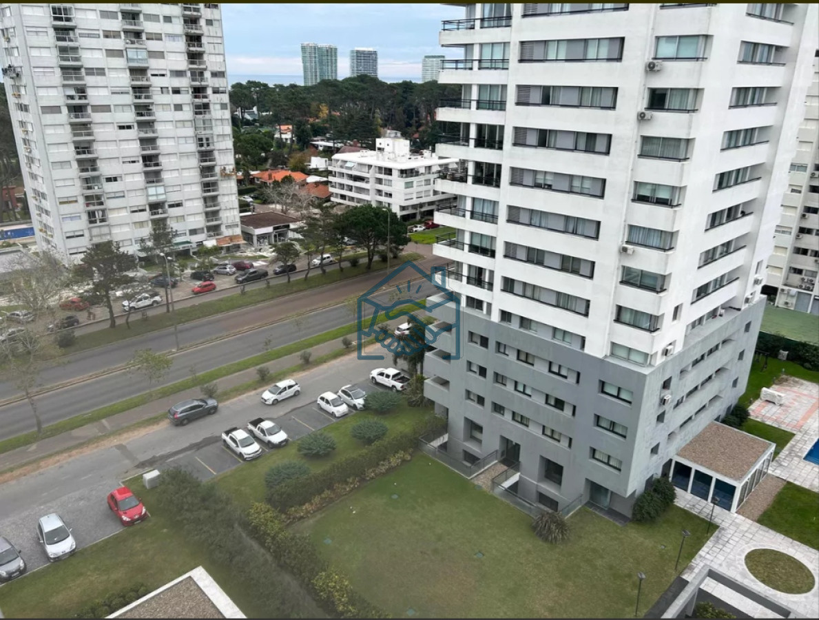 Apartamento ID.1135/Monoambiente-sobre-Av.-Roosevelt-en-Venta.- - Monoambiente sobre Av. Roosevelt en Venta. 