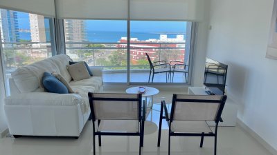 Apartamento ID.632/Apartamento-de-3-dormitorios-en-venta-en-primeras-paradas-de-playa-mansa - Apartamento de 3 dormitorios en venta en primeras paradas de playa mansa