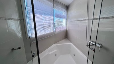 Apartamento ID.632/Apartamento-de-3-dormitorios-en-venta-en-primeras-paradas-de-playa-mansa - Apartamento de 3 dormitorios en venta en primeras paradas de playa mansa