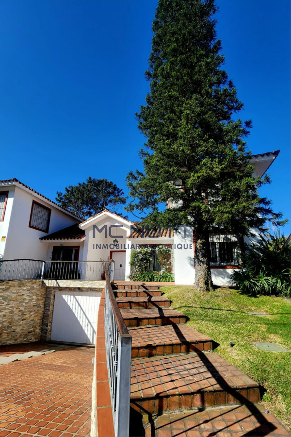 Casa ID.579/ - hermosa casa con todas las comodidades