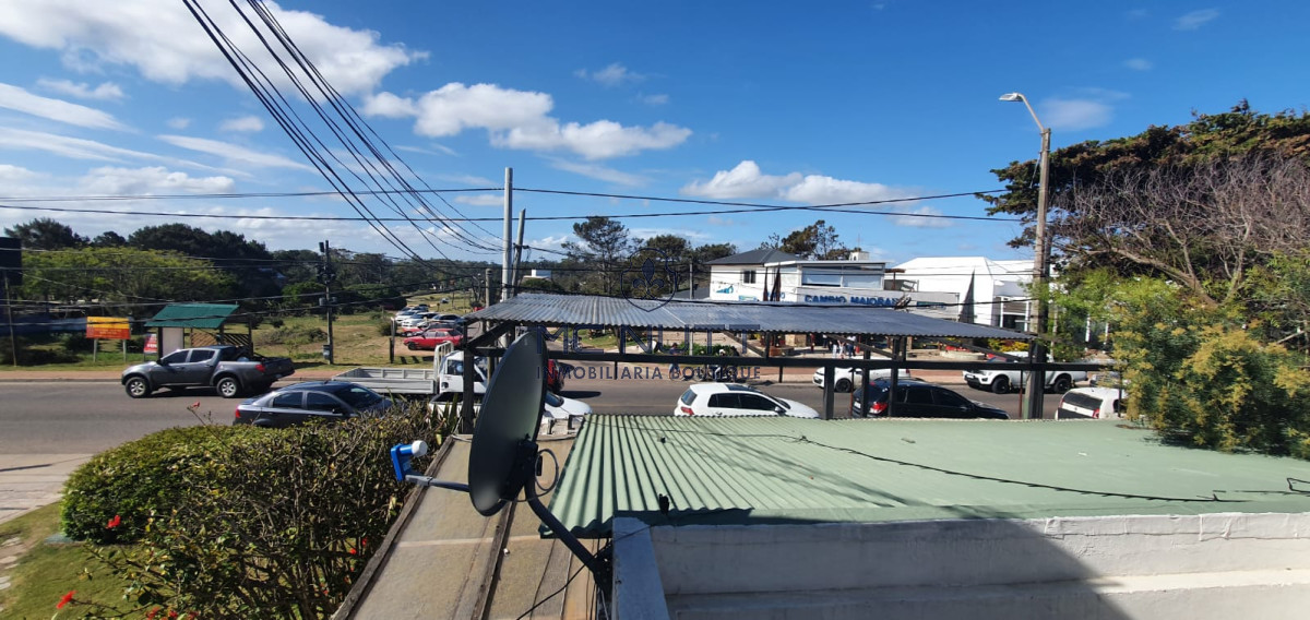 Local Comercial ID.576/ - La Barra (local y casa)