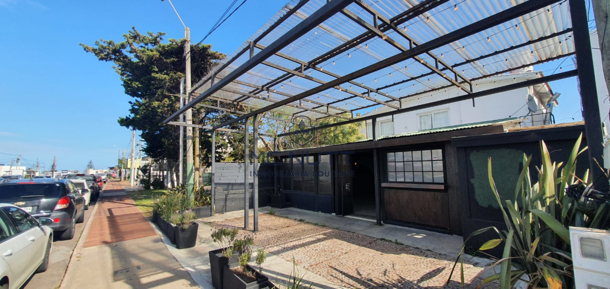 Local Comercial ID.576/ - La Barra (local y casa)