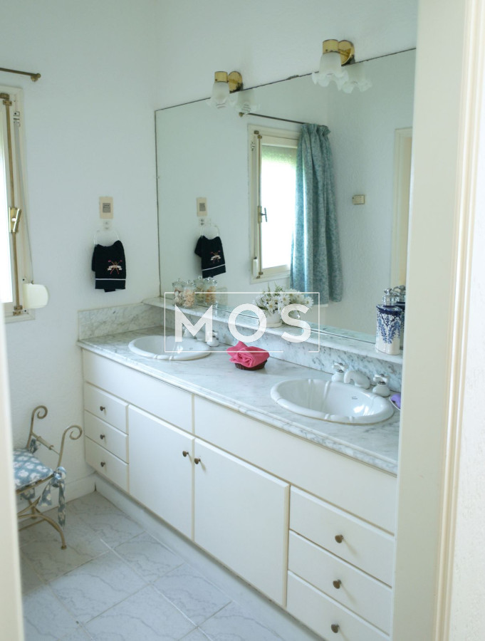 Casa ID.2806 - hermosa casa con todas las comodidades