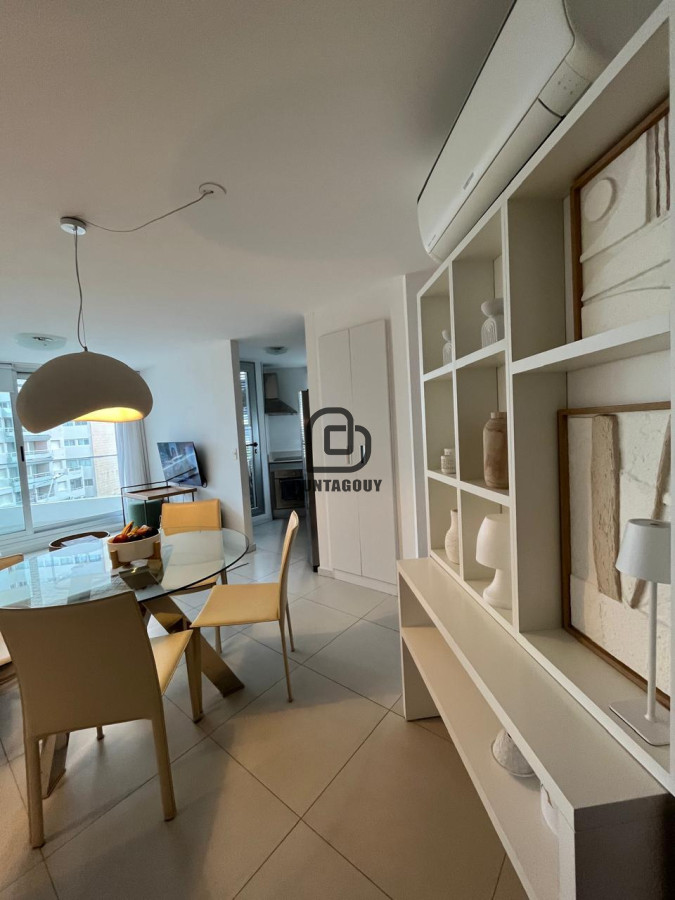 Apartamento ID.1636 - Alquiler en Peninsula a pasos del Puerto de Punta del este