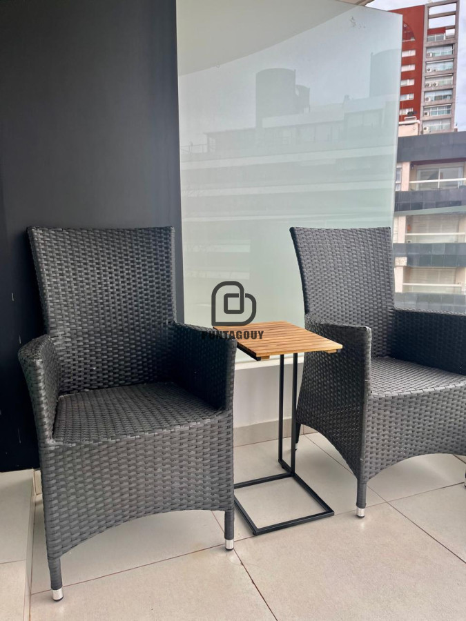 Apartamento ID.1636 - Alquiler en Peninsula a pasos del Puerto de Punta del este