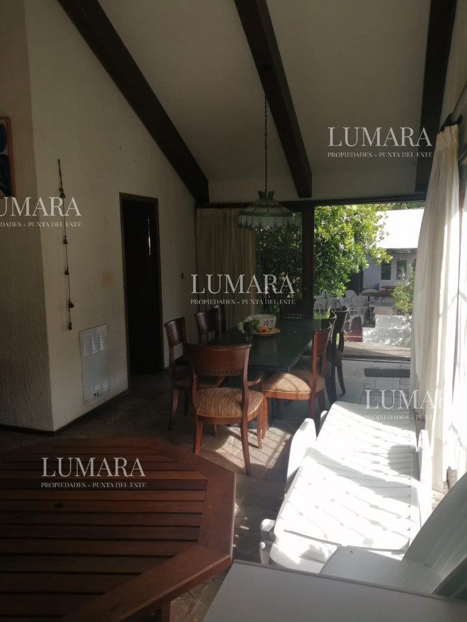 Casa ID.666 - Gran Casa en San Rafael para esta Temporada