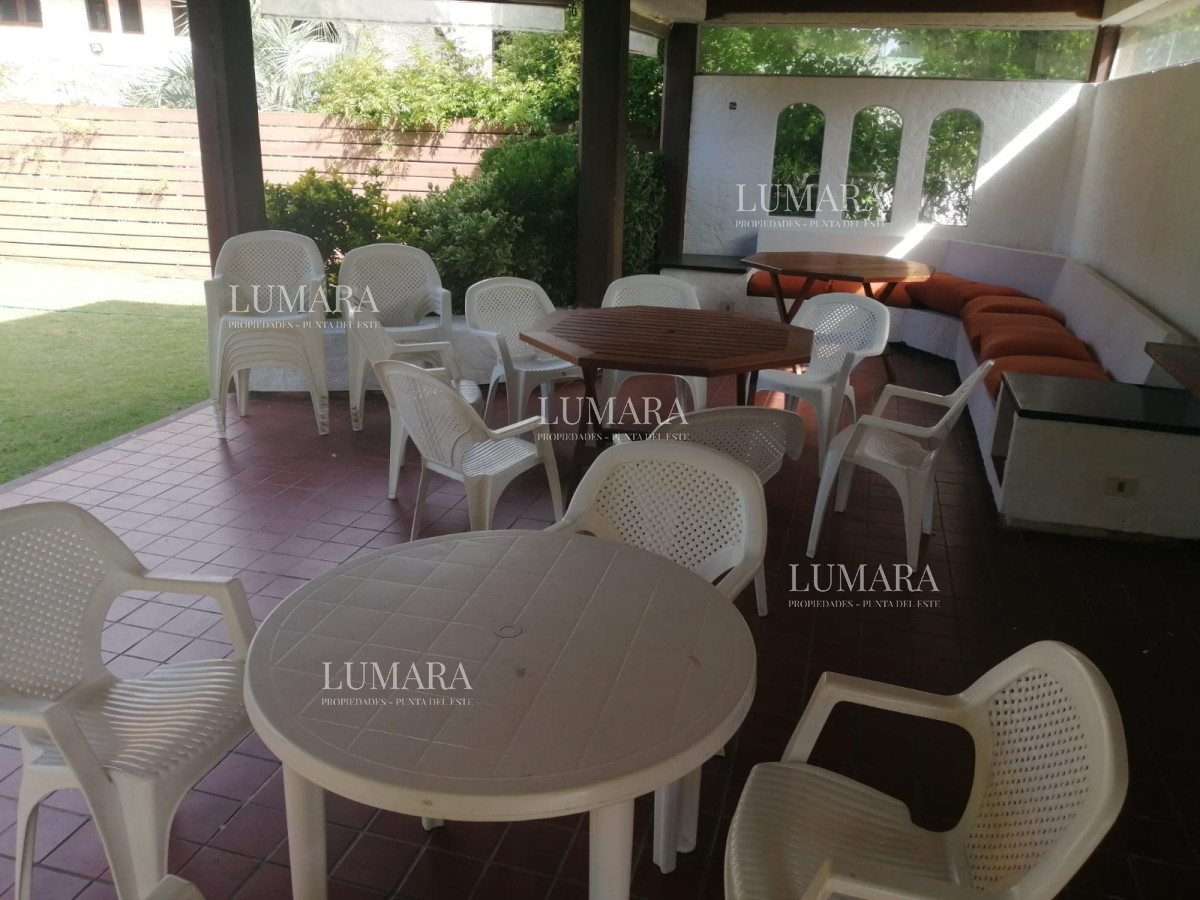 Casa ID.666 - Gran Casa en San Rafael para esta Temporada