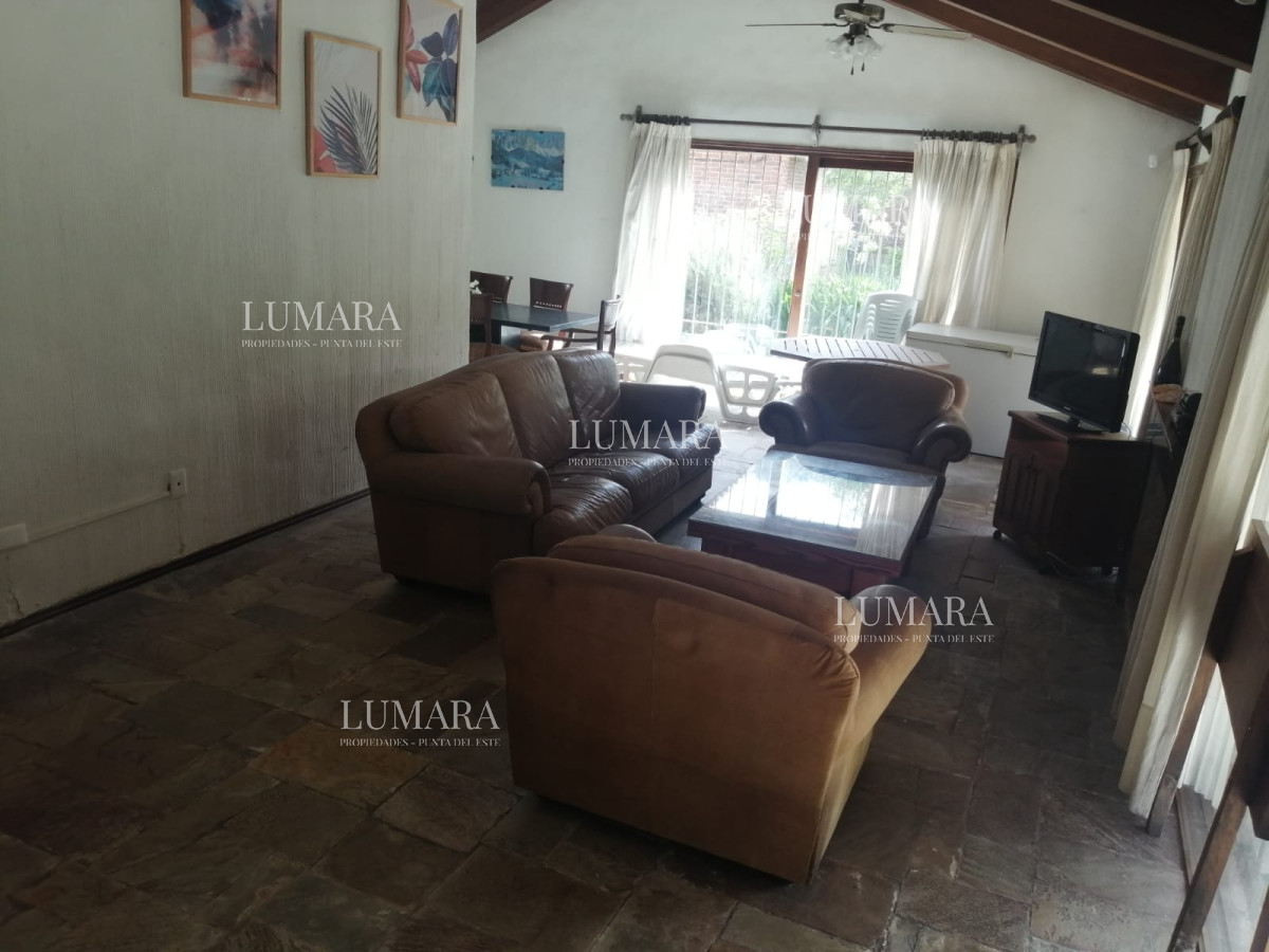 Casa ID.666 - Gran Casa en San Rafael para esta Temporada