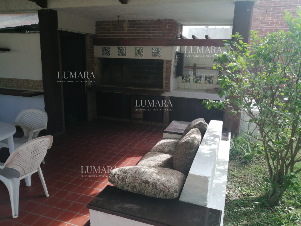 Casa ID.666 - Gran Casa en San Rafael para esta Temporada