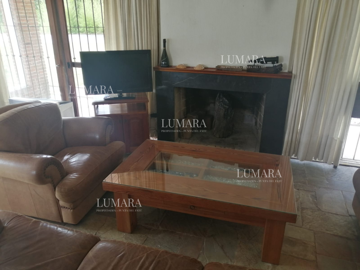 Casa ID.666 - Gran Casa en San Rafael para esta Temporada