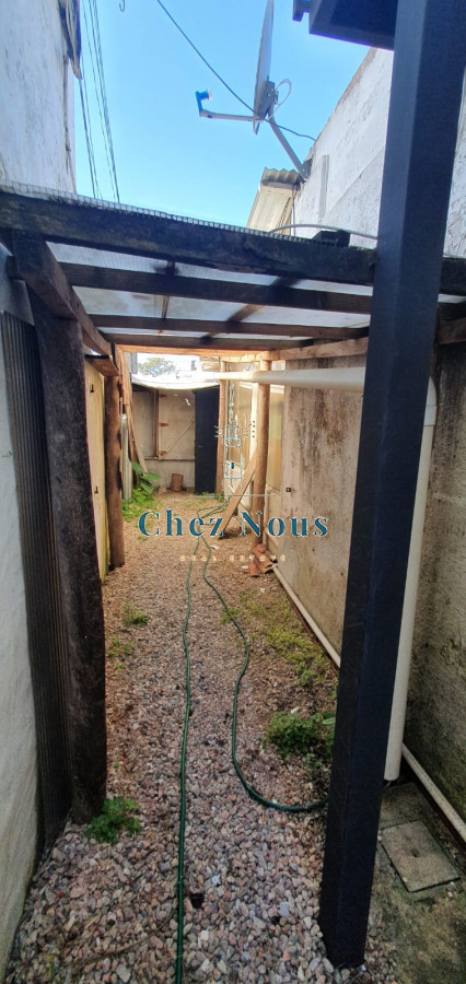 Local Comercial ID.553 - La Barra (local y apartamento)