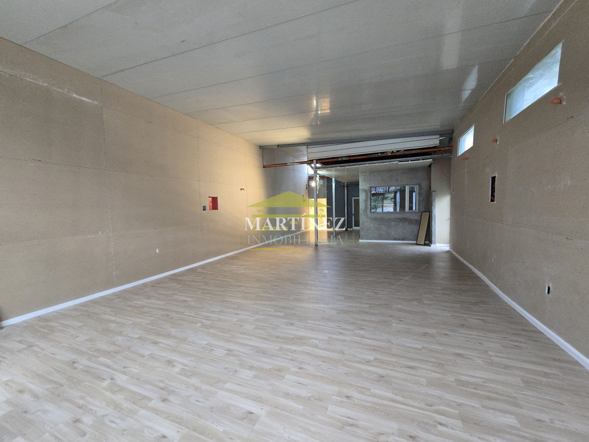 Local Comercial ID.112 - Local Amplio en La Barra (frente a plaza con pista de skate)