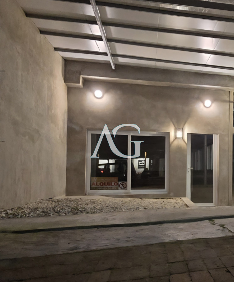 Local Comercial ID.548 - Local Comercial en La Barra 