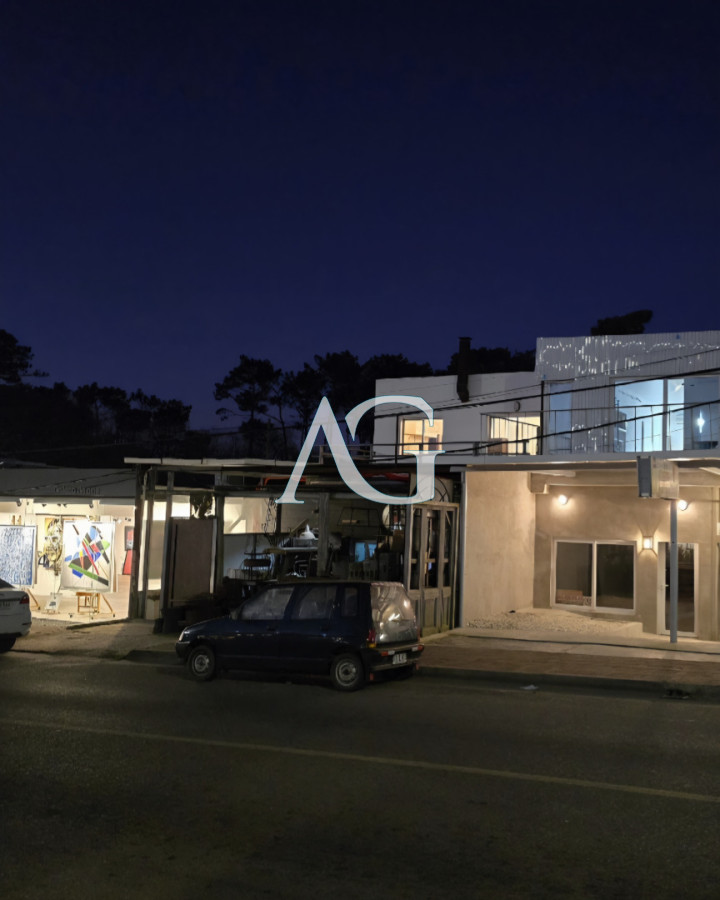 Local Comercial ID.548 - Local Comercial en La Barra 