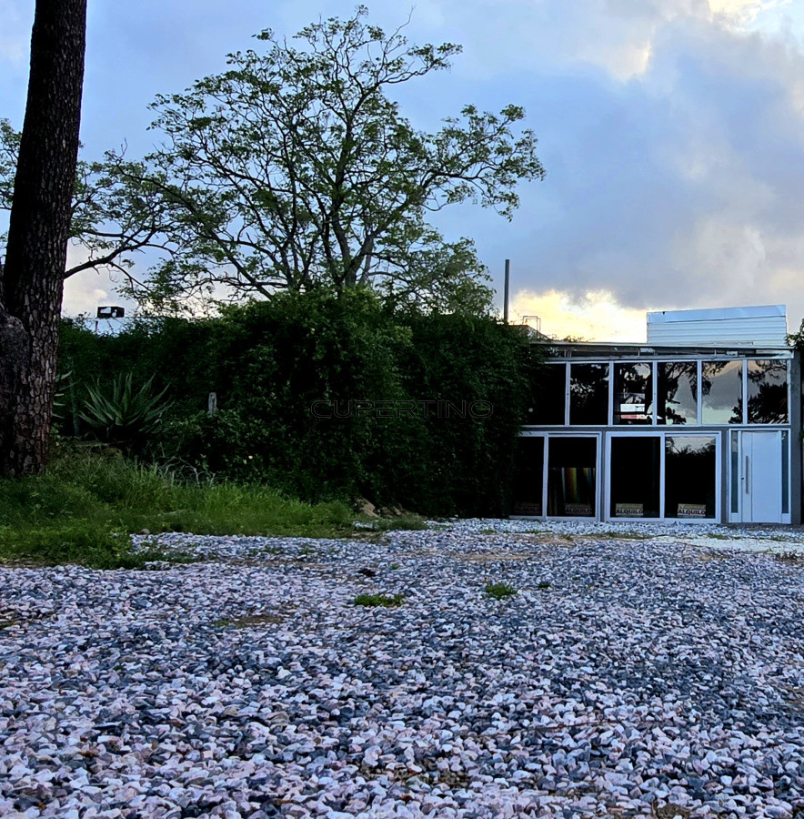 Local Comercial ID.715 - Local en La Barra, La Barra