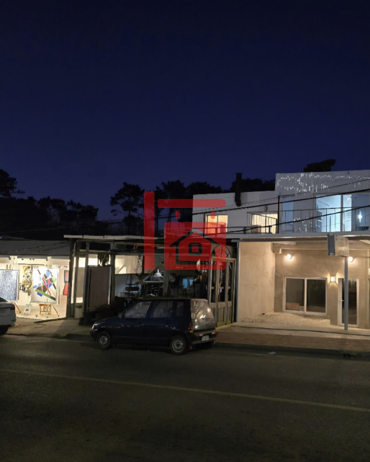 Local Comercial ID.389 - Local Comercial en La Barra 