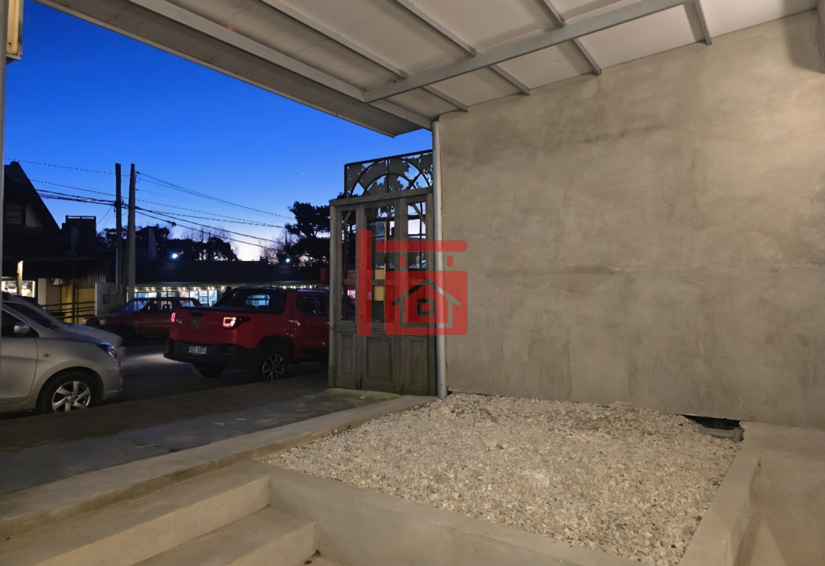 Local Comercial ID.389 - Local Comercial en La Barra 