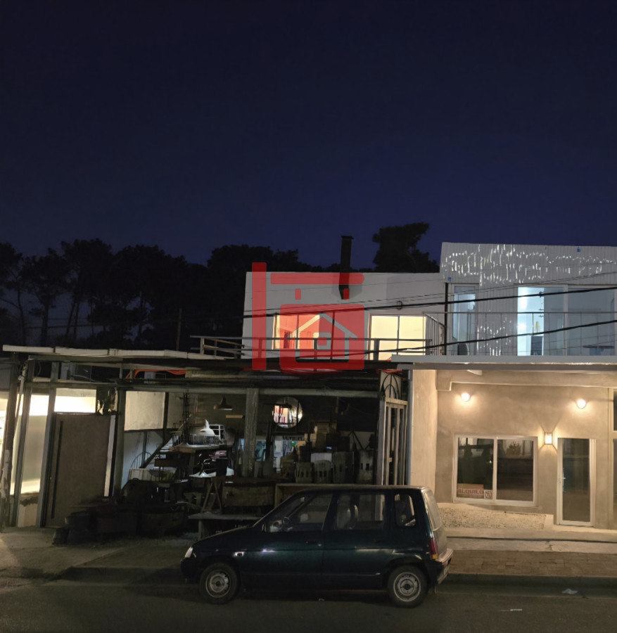 Local Comercial ID.389 - Local Comercial en La Barra 