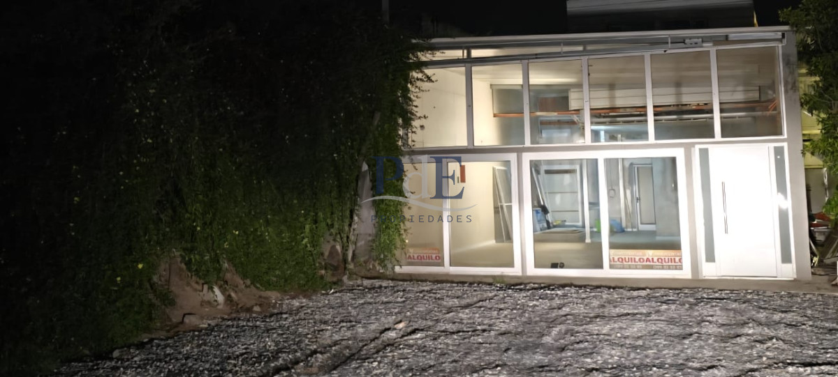 Local Comercial en Alquiler - La Barra | 115 m2. - Imagen 8