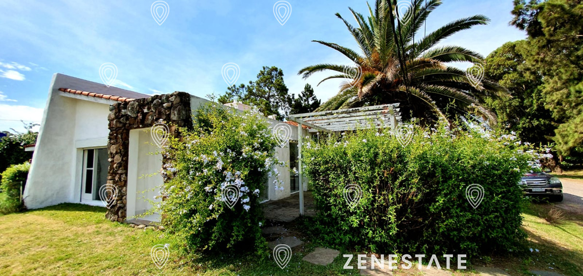 Casa en La Barra - ZEN4618C