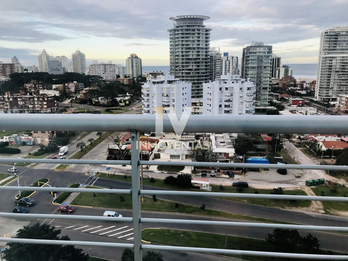Apartamento ID.373 - Punta del este - Mansa Piso alto