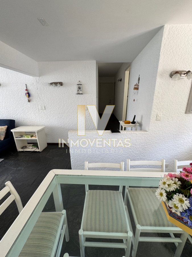 Apartamento ID.4757 - Dos dormitorios Frente al Emir