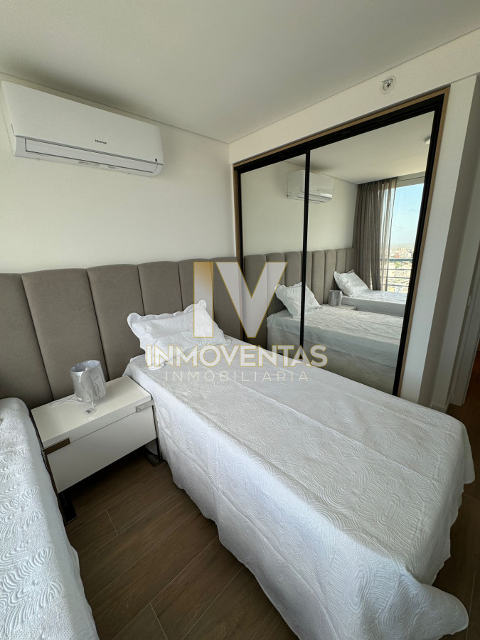 Apartamento ID.4709 - Apartamento en venta piso alto en Montevideo