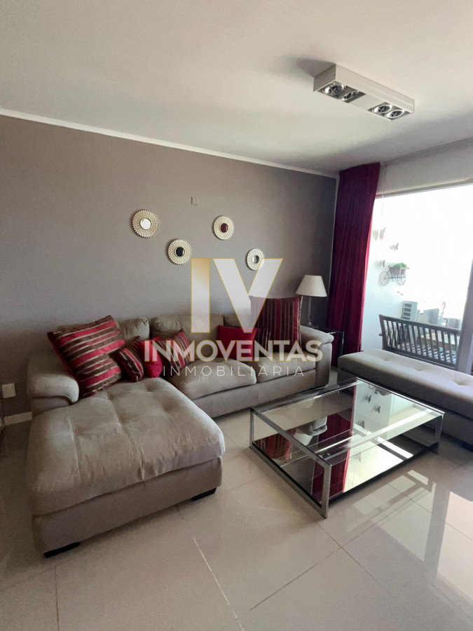 Apartamento de 3 dormitorios en venta en Wind Tower - IEV3946A