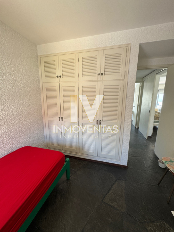 Apartamento ID.4757 - Dos dormitorios Frente al Emir