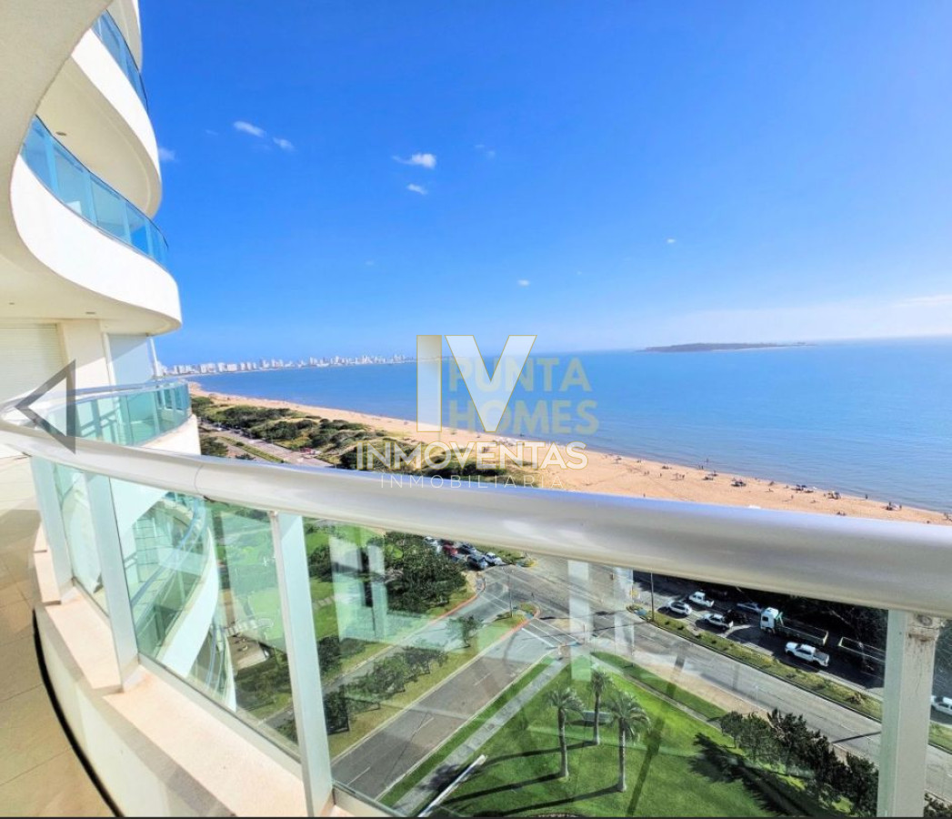 Apartamento ID.2079 - Espectacular Apartamento Frente al Mar en Torre de Categoría Primera Linea.-