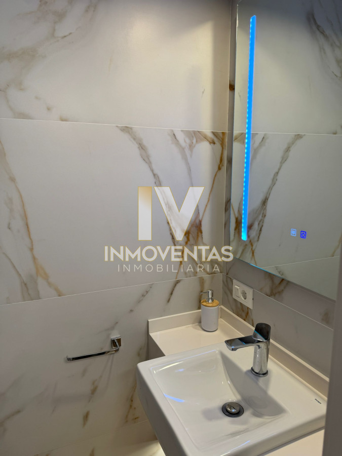 Apartamento ID.4709 - Apartamento en venta piso alto en Montevideo