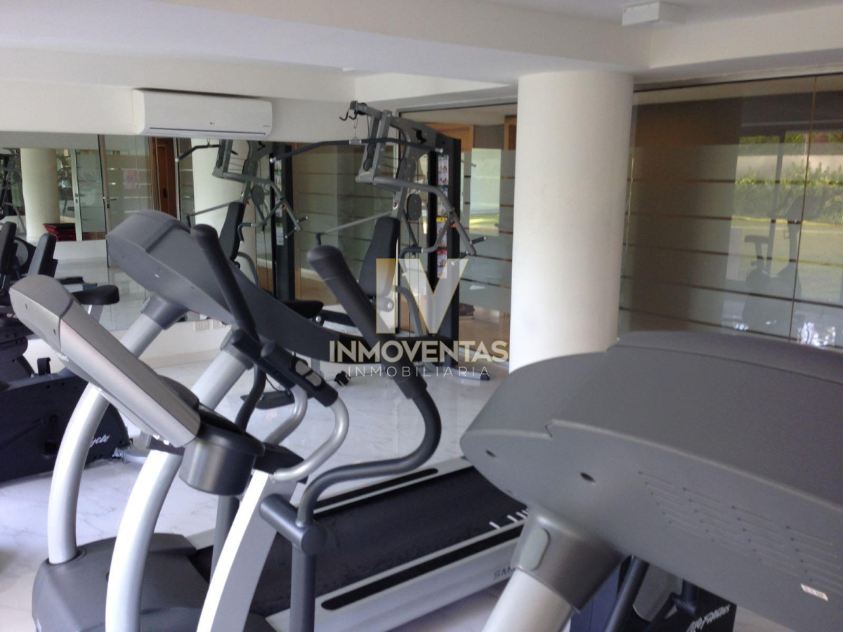 Apartamento ID.4427 - Monoambiente en venta sobre Av. Roosevelt. Torre Con Servicios! 