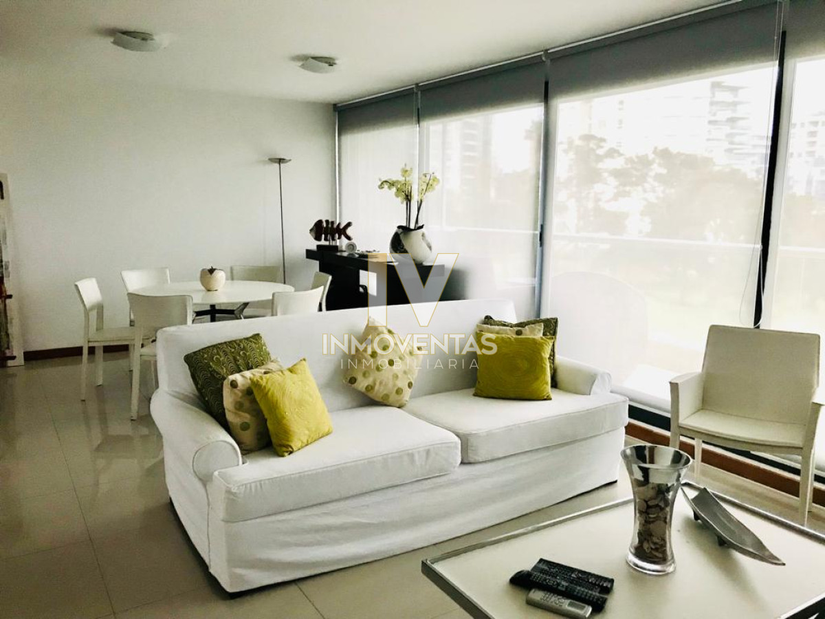 Apartamento de 2 dormitorios en brava en alquiler temporal - IEV3903A