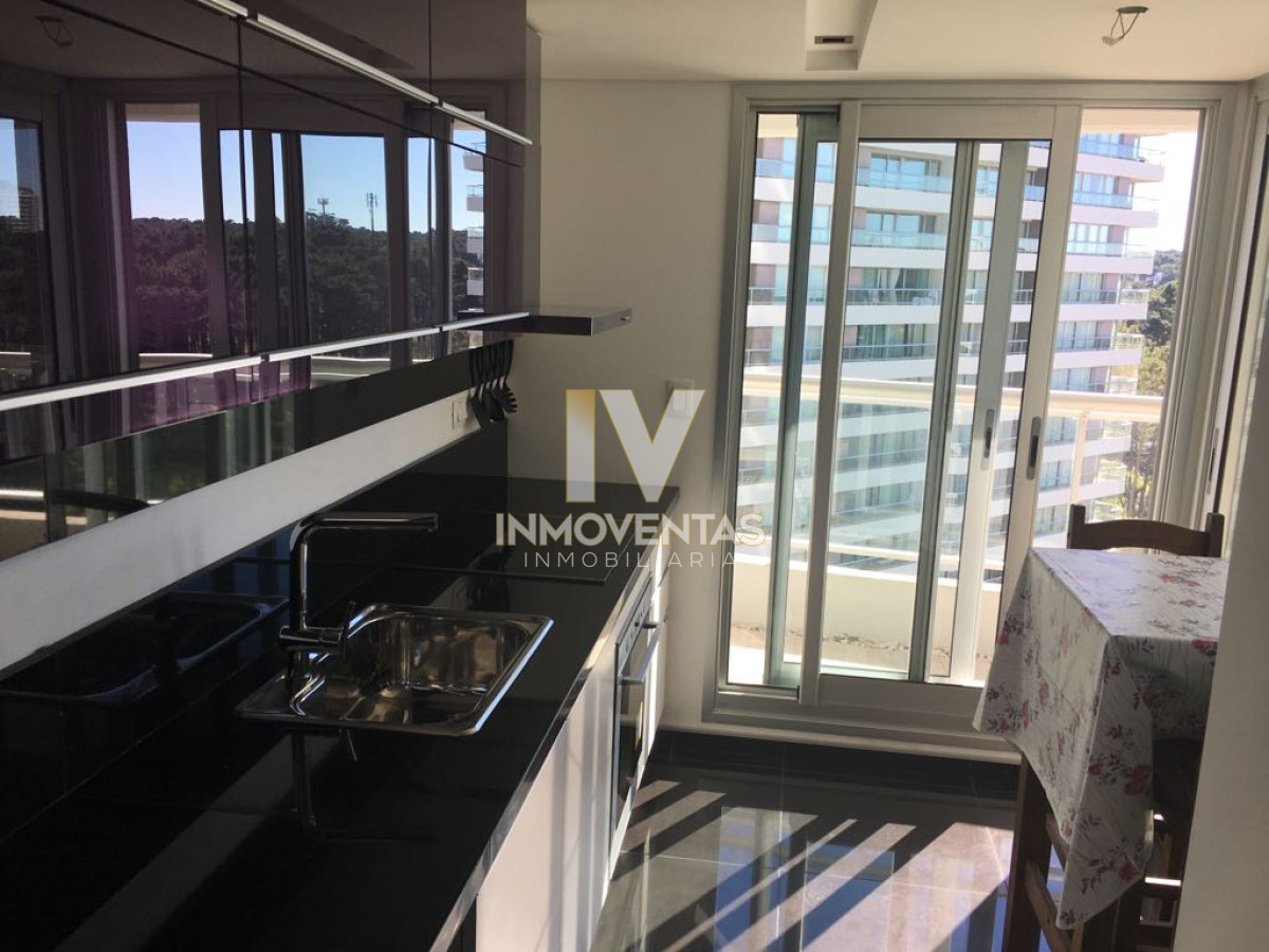 Apartamento ID.4785 - EXCELENTE APARTAMENTO EN VENTA EN EDIFICIO LOOK BRAVA