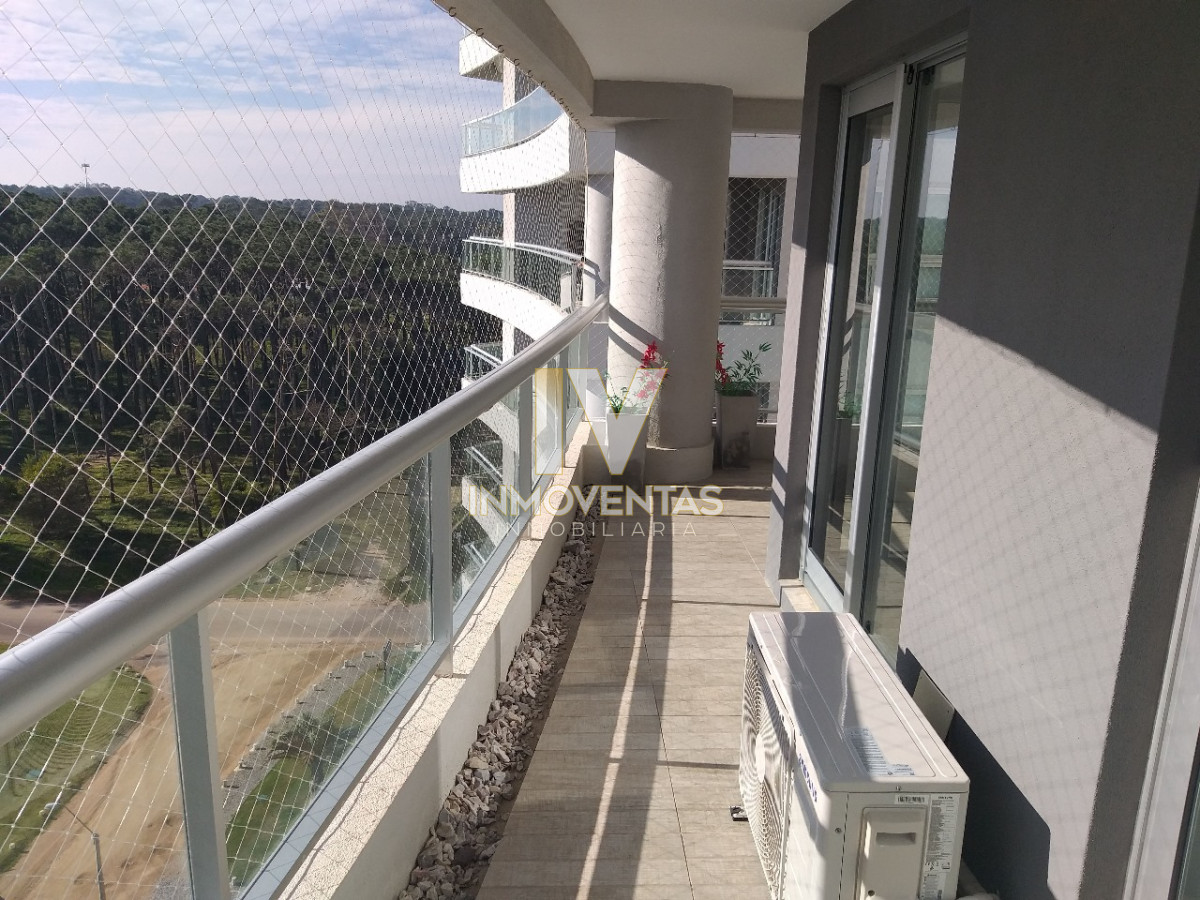 Apartamento ID.4785 - EXCELENTE APARTAMENTO EN VENTA EN EDIFICIO LOOK BRAVA