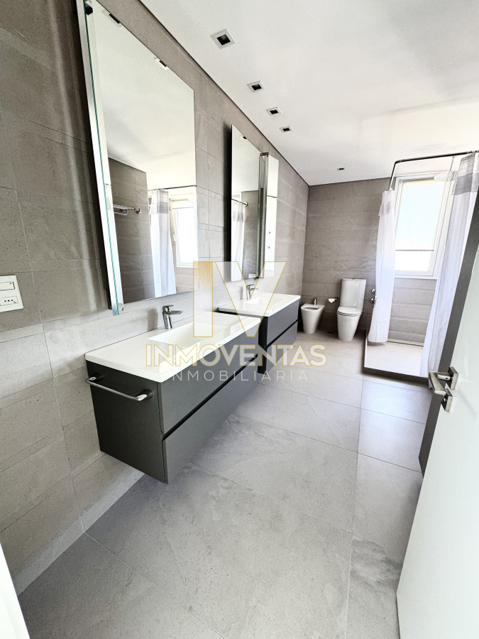 Apartamento ID.4794 - LE PARC III Penthouse Unificado