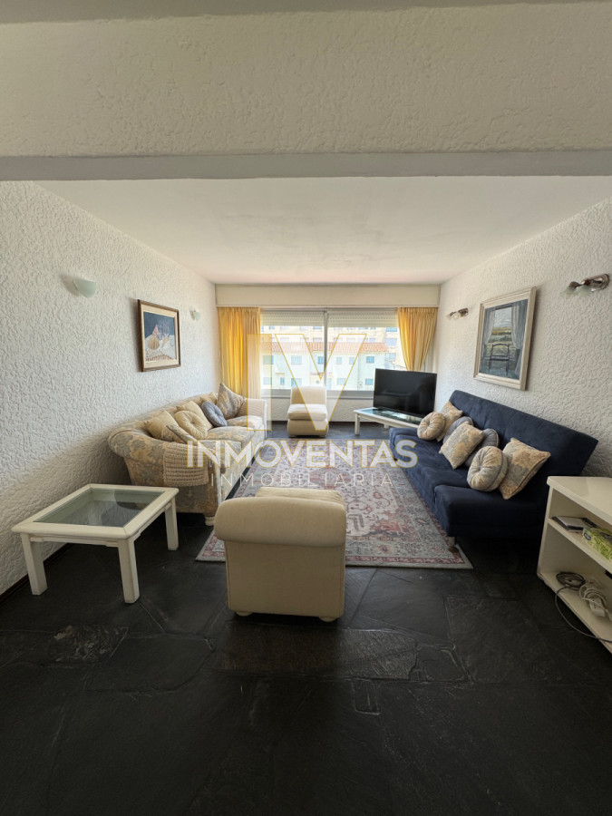 Apartamento ID.4757 - Dos dormitorios Frente al Emir