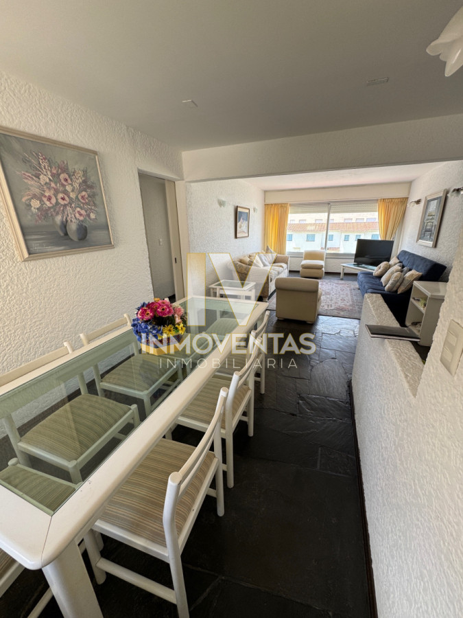 Apartamento ID.4757 - Dos dormitorios Frente al Emir