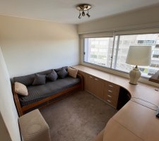 Apartamento ID.4147 - Apartamento esquinero en venta en playa mansa 3 dormitorios y servicio