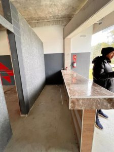 local comercial disponible en gran ubicacion. ideal para oficina o negocio - iev3848l