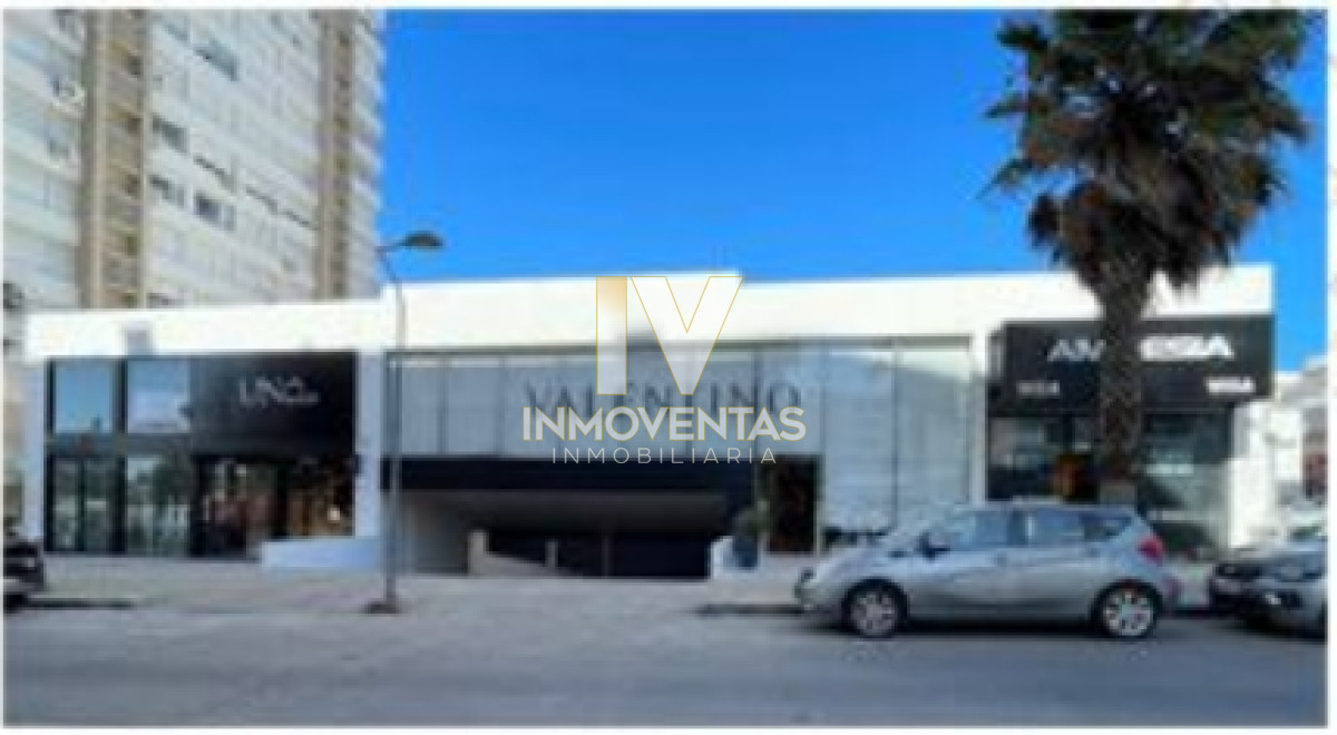 Local Comercial ID.3890 - Importante Local Comercial sobre calle 20 en alquiler. 