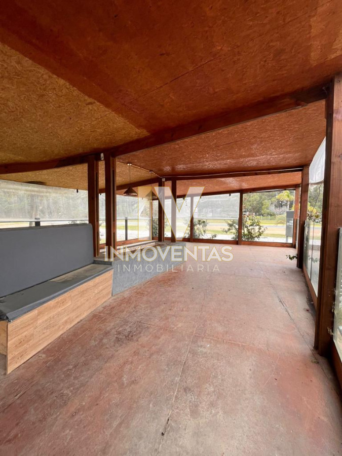 Local Comercial ID.3848 - Local Comercial Disponible en gran ubicacion. Ideal para oficina o negocio