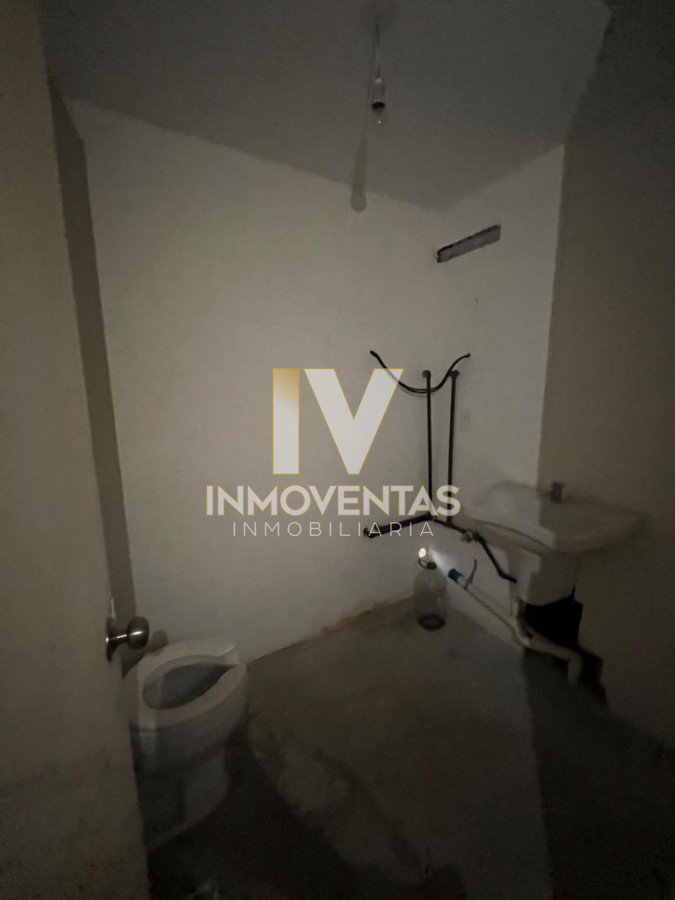Local Comercial ID.3848 - Local Comercial Disponible en gran ubicacion. Ideal para oficina o negocio