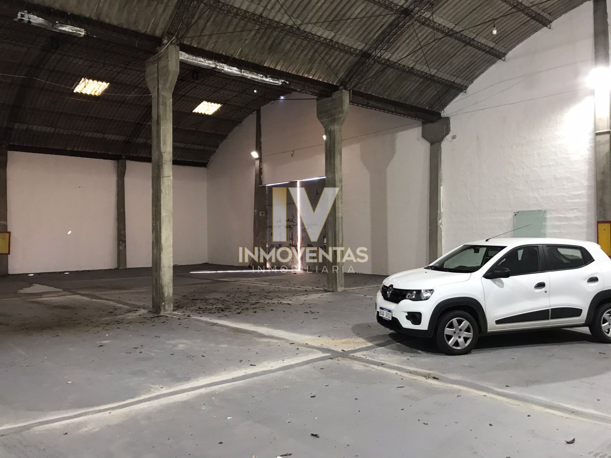 Local Comercial ID.4599 - Alquiler anual de Oficina y Deposito - Galpón