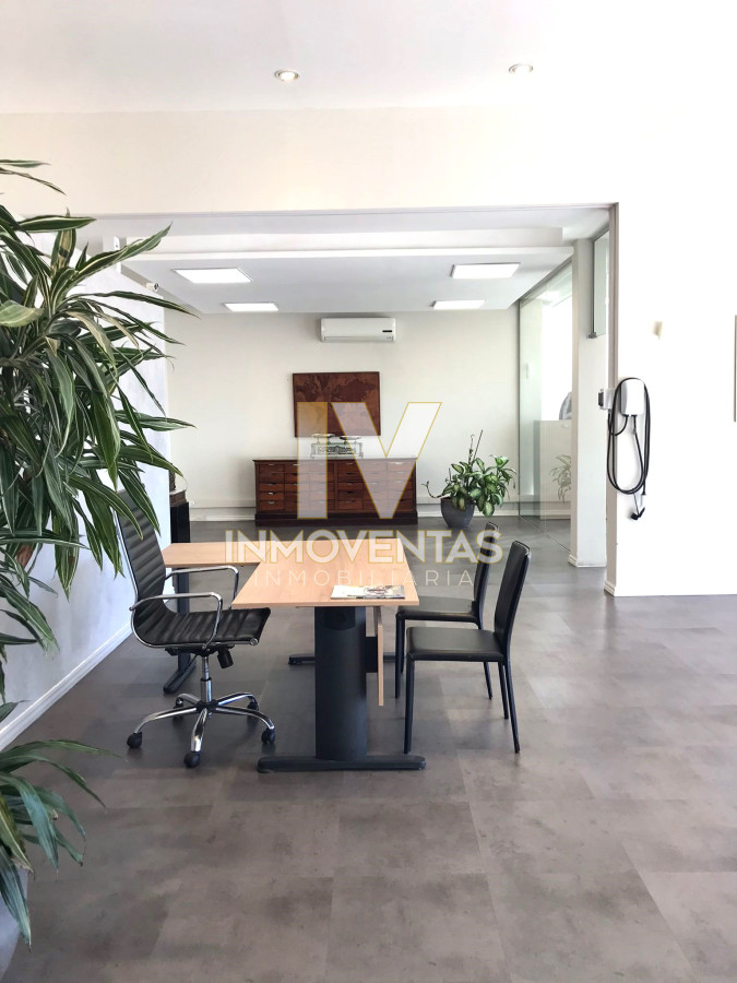 Local Comercial ID.4596 - Alquiler anual de Oficina