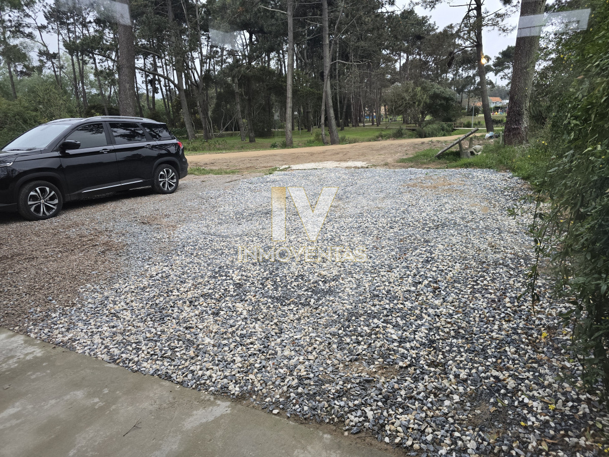 Local Comercial ID.4823 - Local Amplio en La Barra (frente a plaza con pista de skate)