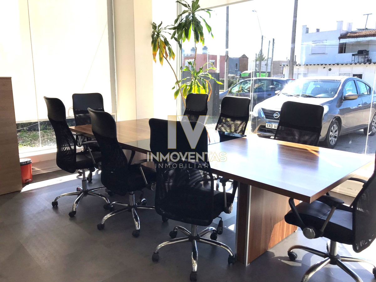 Local Comercial ID.4596 - Alquiler anual de Oficina